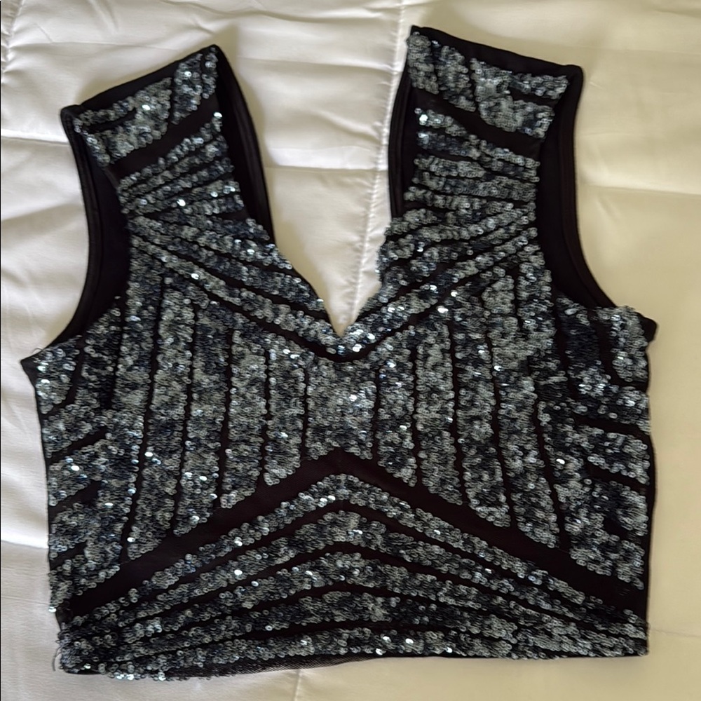 Lovely Day Sequin Black and Silver Women's Top Lovely Day size L